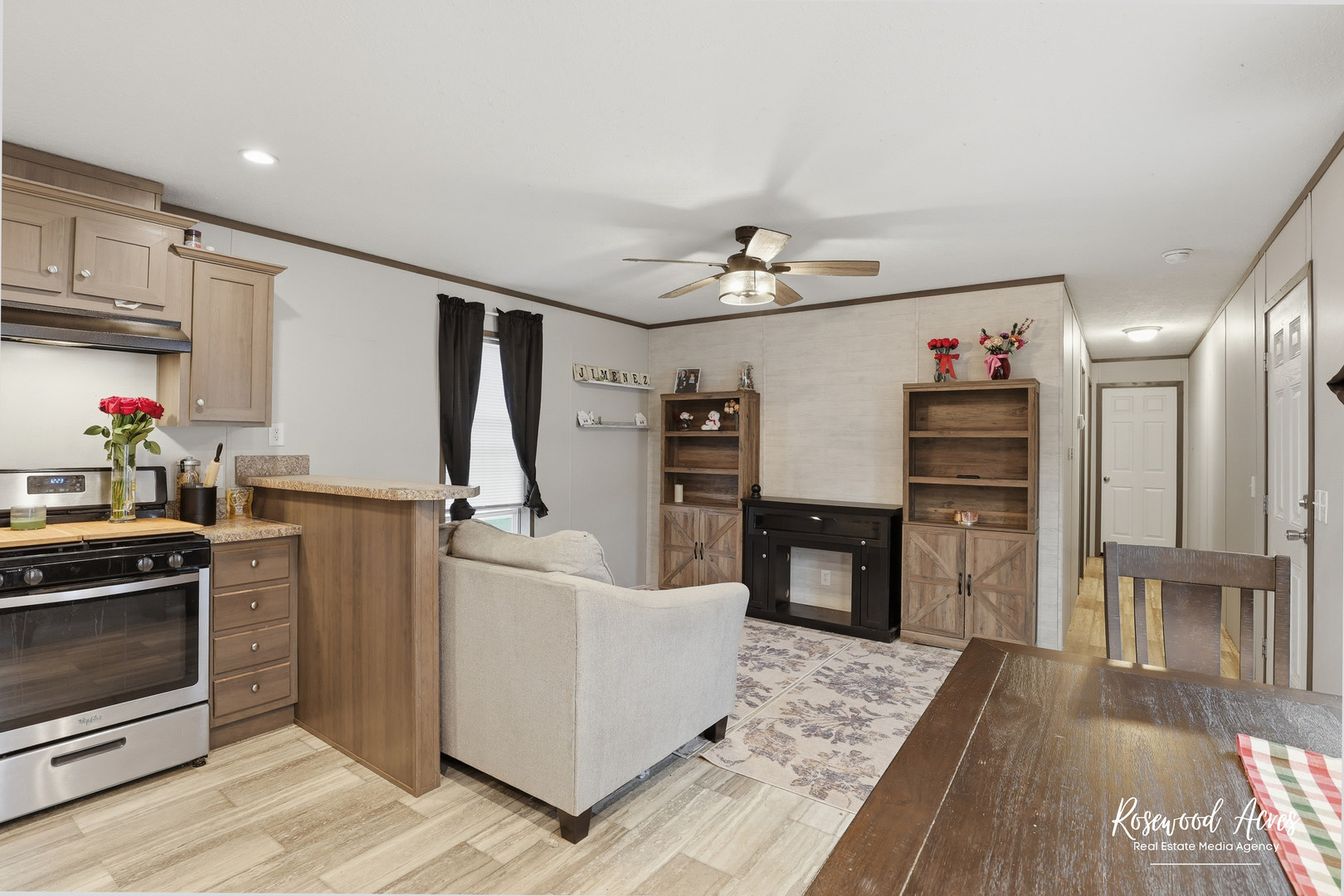 105 Lantern Drive Property Photo 6