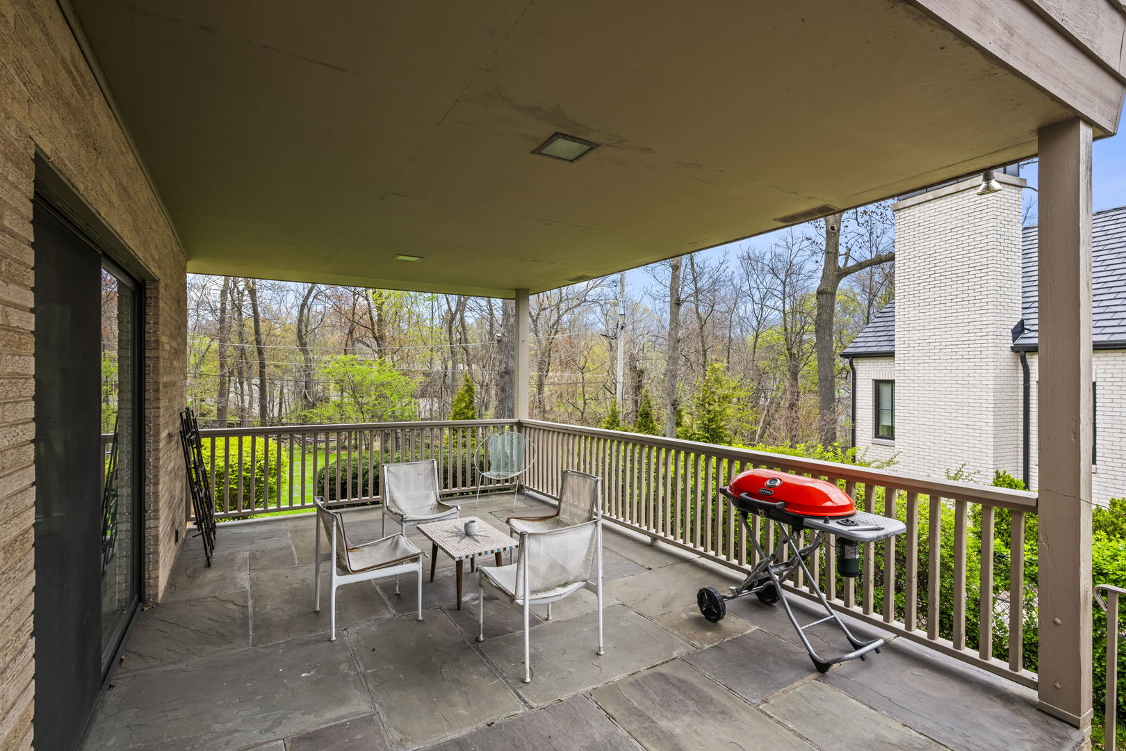 87 Ravinoaks Lane Property Photo 17
