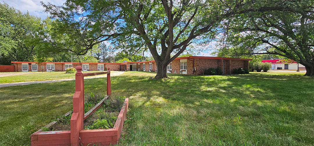 1000 Dixon Avenue Property Photo 2