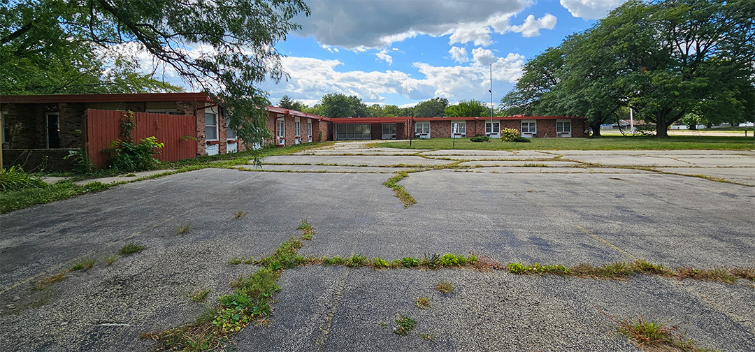 1000 Dixon Avenue Property Photo 3