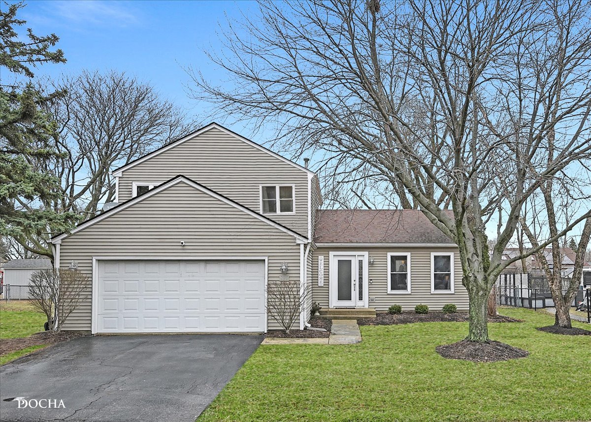 890 Fieldside Lane Property Photo 1