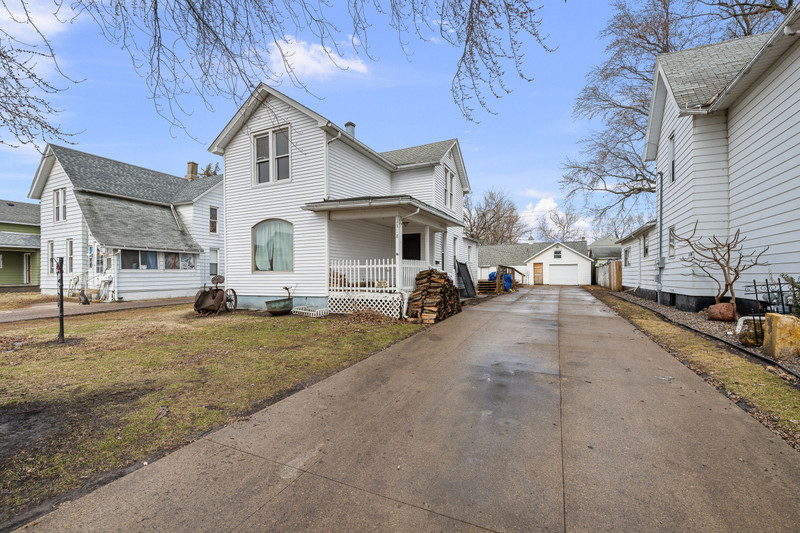 318 2nd Avenue Property Photo 1