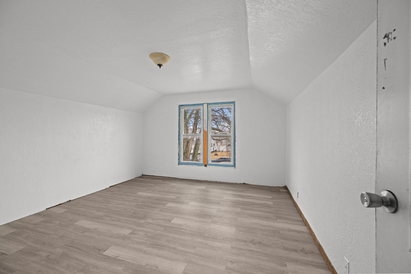 318 2nd Avenue Property Photo 8