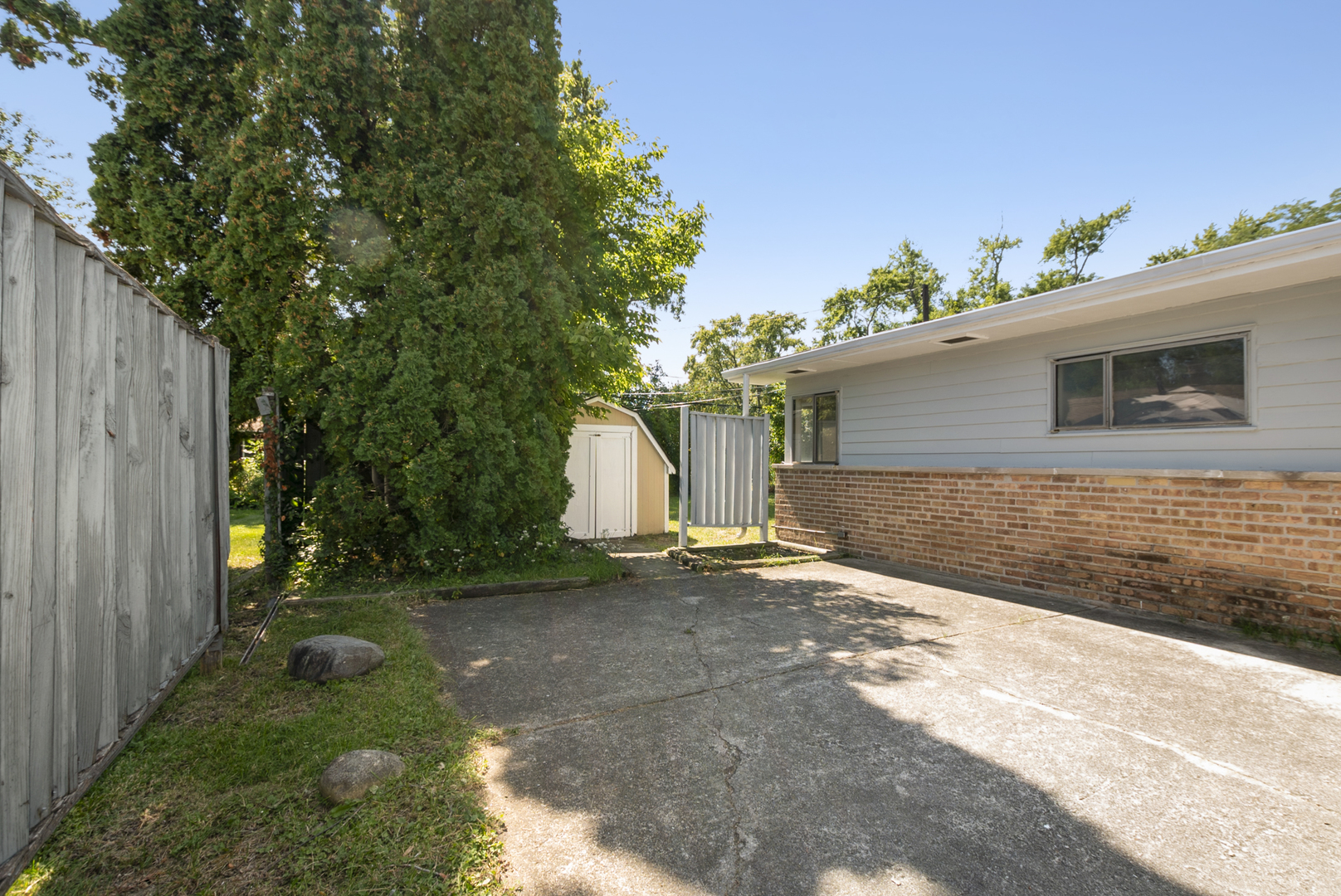 417 Lakewood Boulevard Property Photo 17
