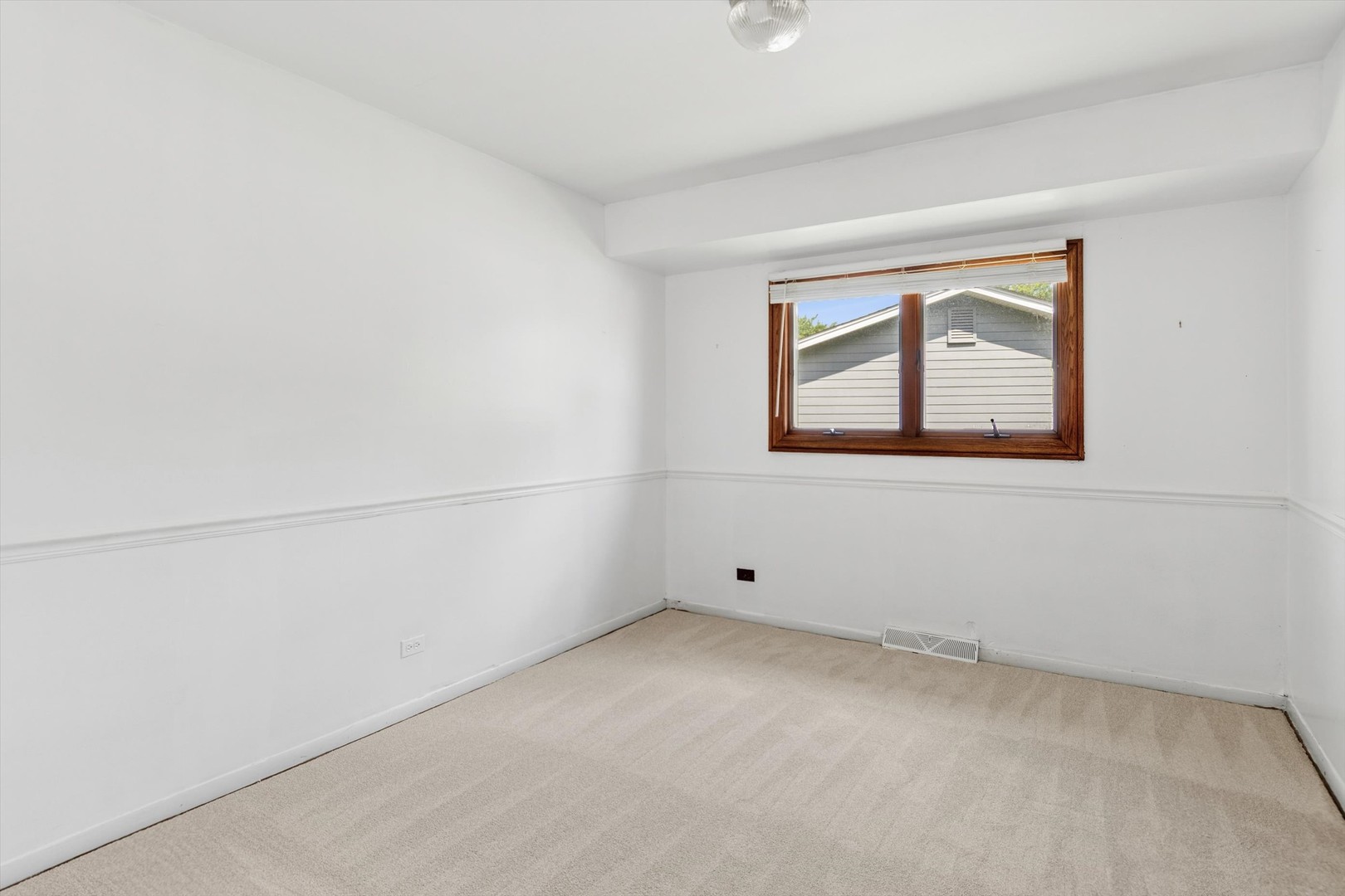 6702 Pershing Court Property Photo 19