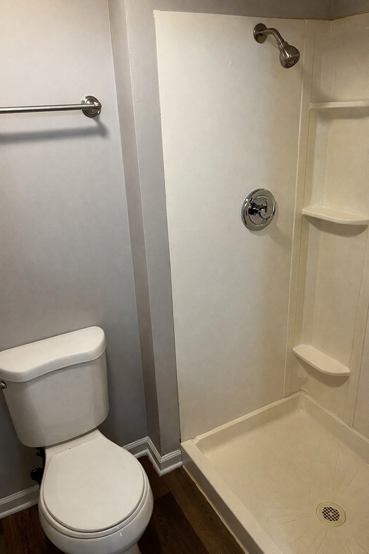 538 Blackstone Avenue Property Photo 11