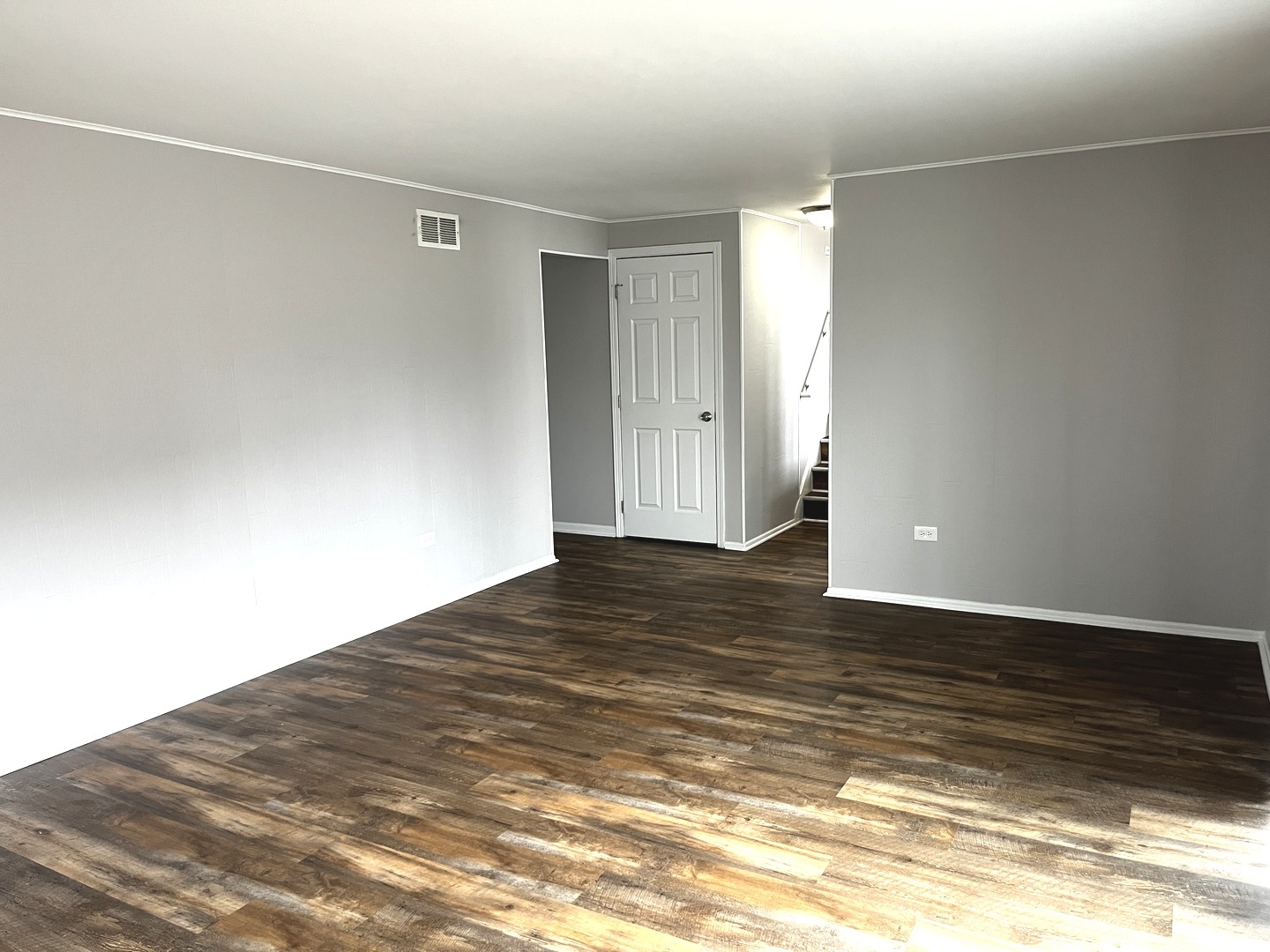 538 Blackstone Avenue Property Photo 18
