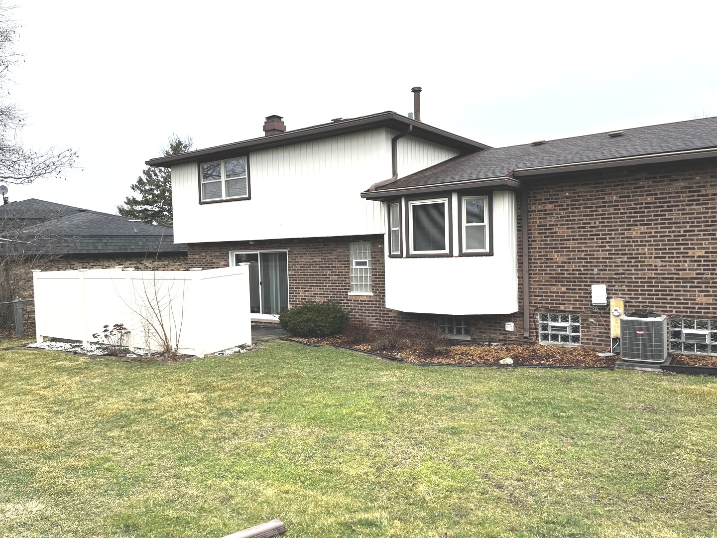 538 Blackstone Avenue Property Photo 19