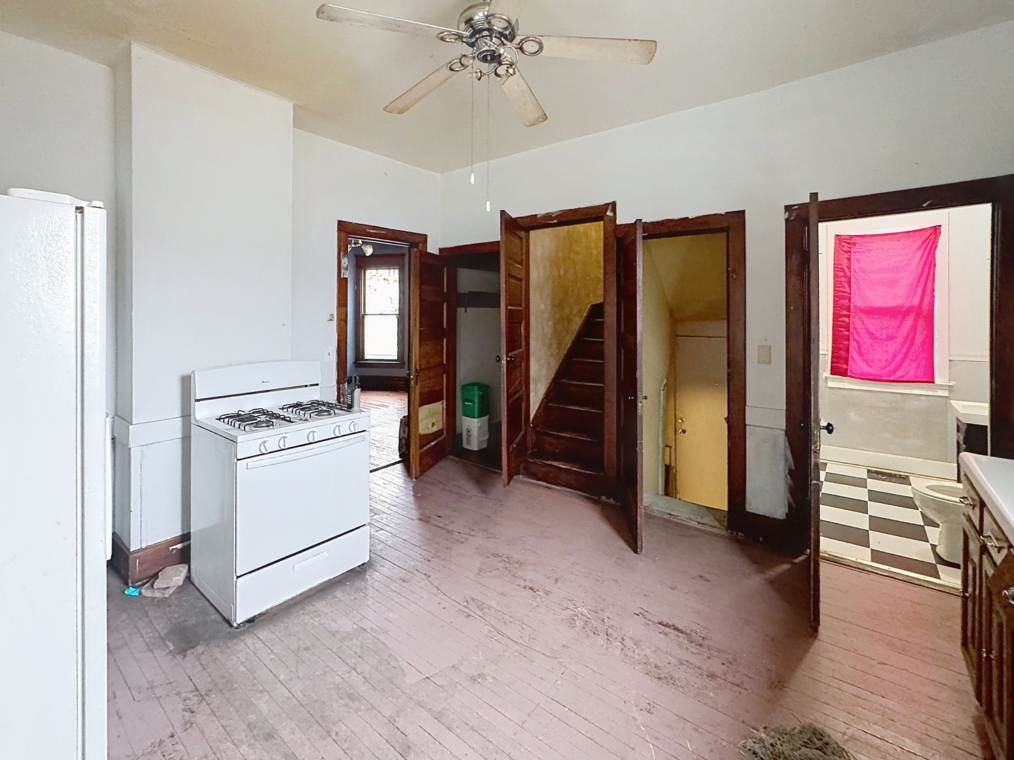 1640 W 3rd Street Property Photo 8
