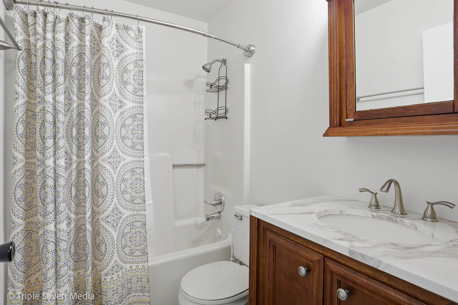 27w119 Cooley Avenue Property Photo 4