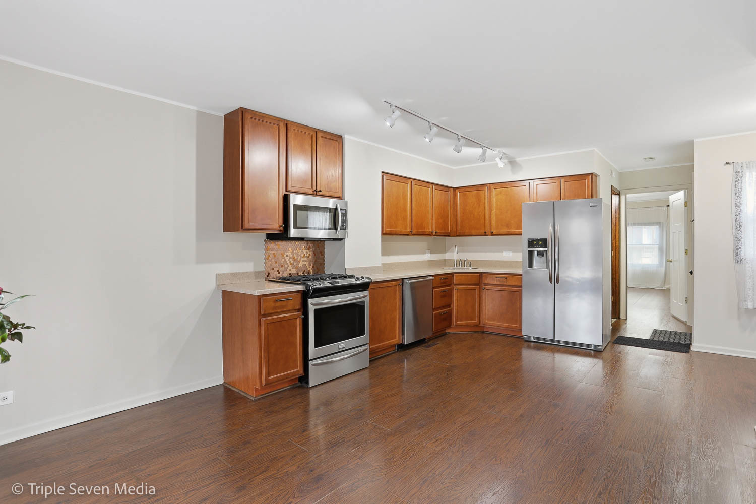 27w119 Cooley Avenue Property Photo 9