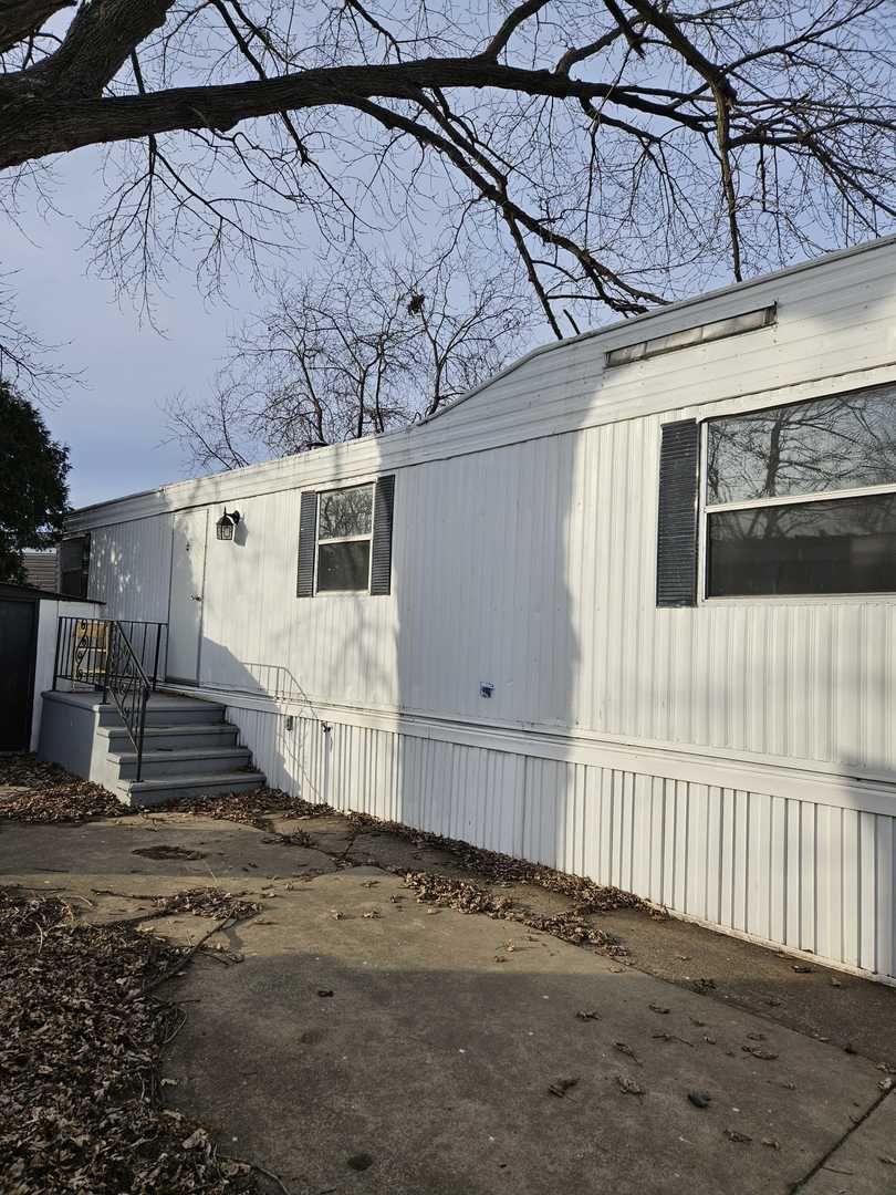 8800 S HARLEM Avenue 1308 Property Photo 1