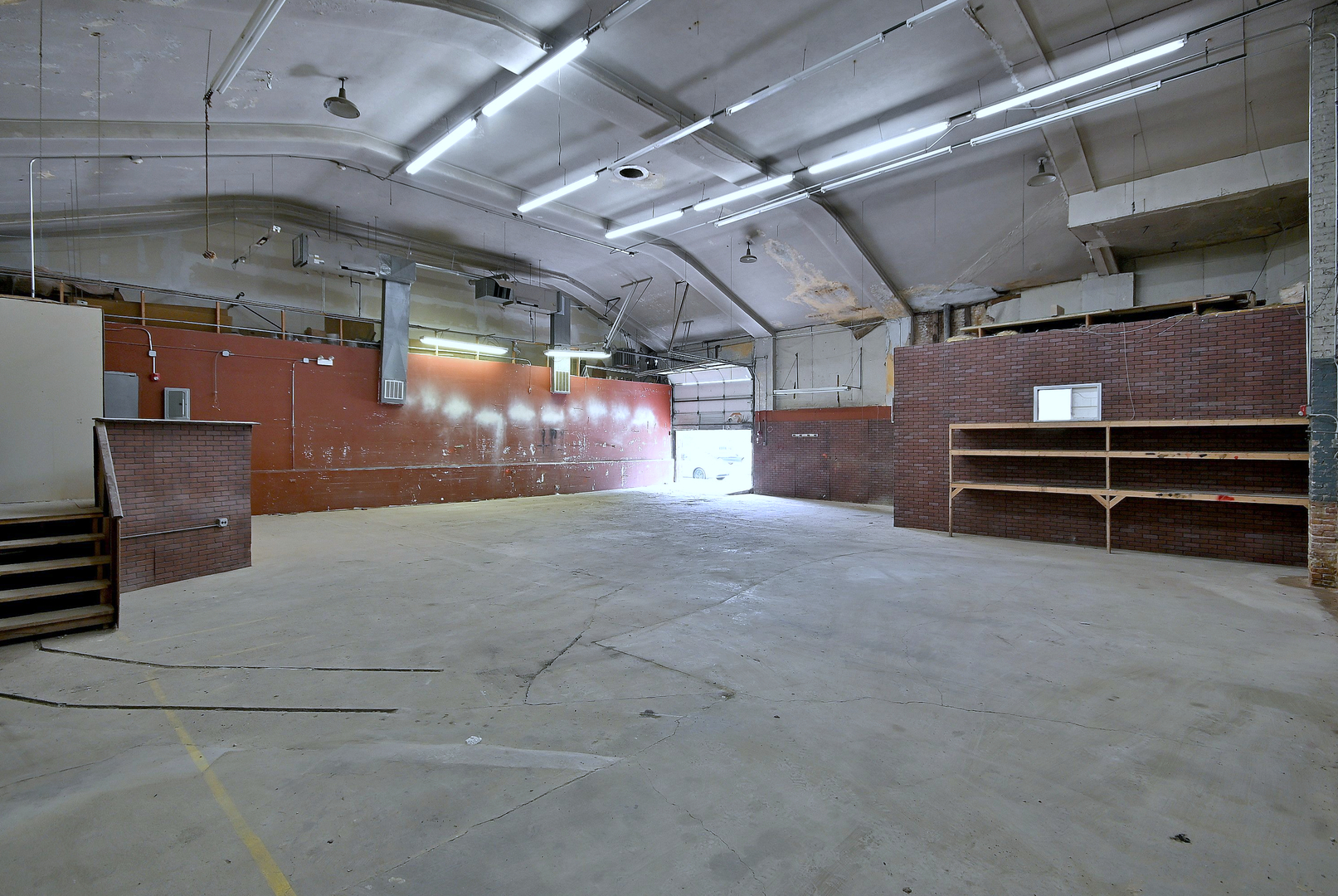 27 E Park Boulevard Property Photo 8