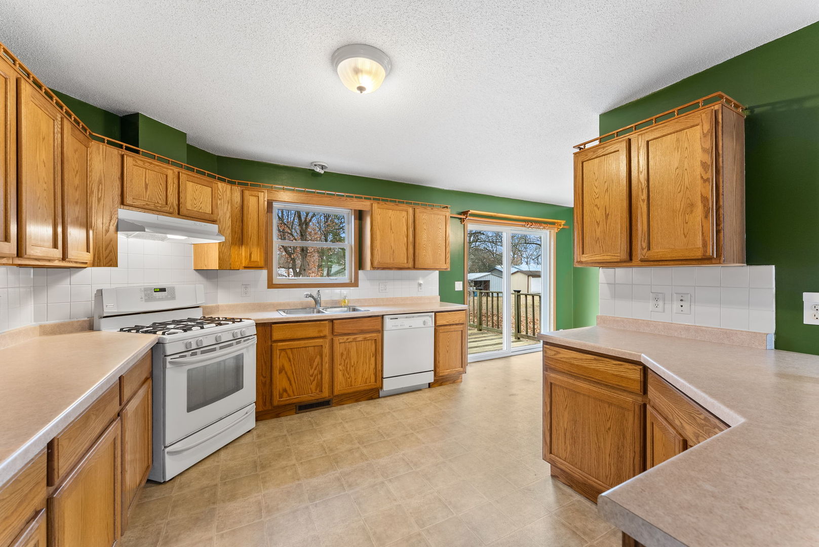 449 83rd Avenue Property Photo 10
