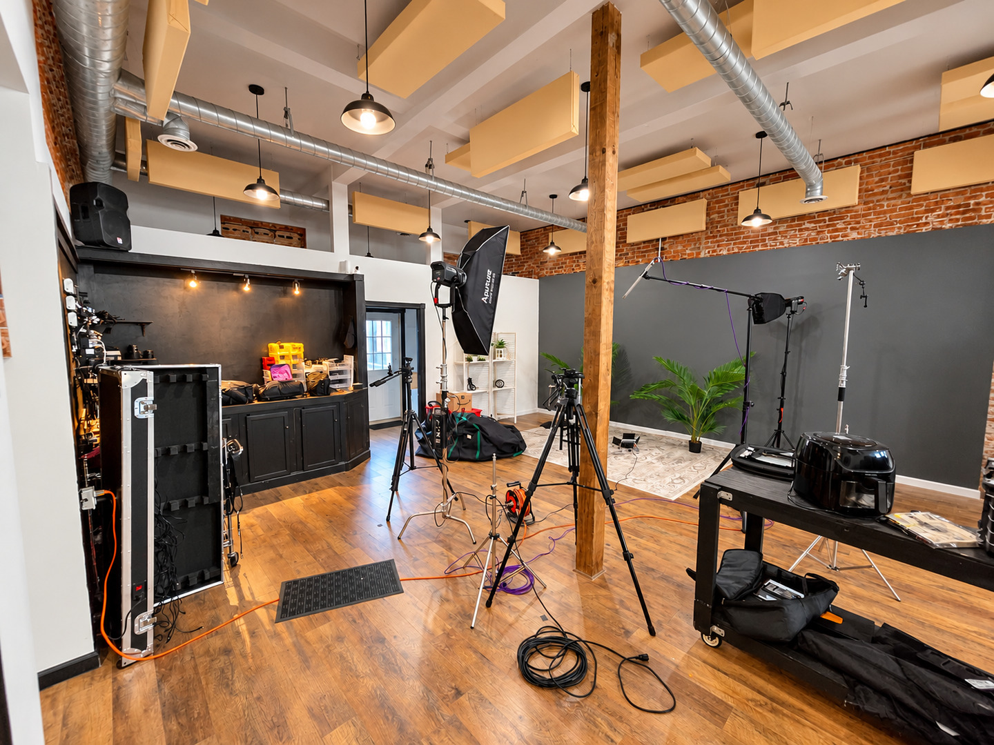 410 Court Street Property Photo 13
