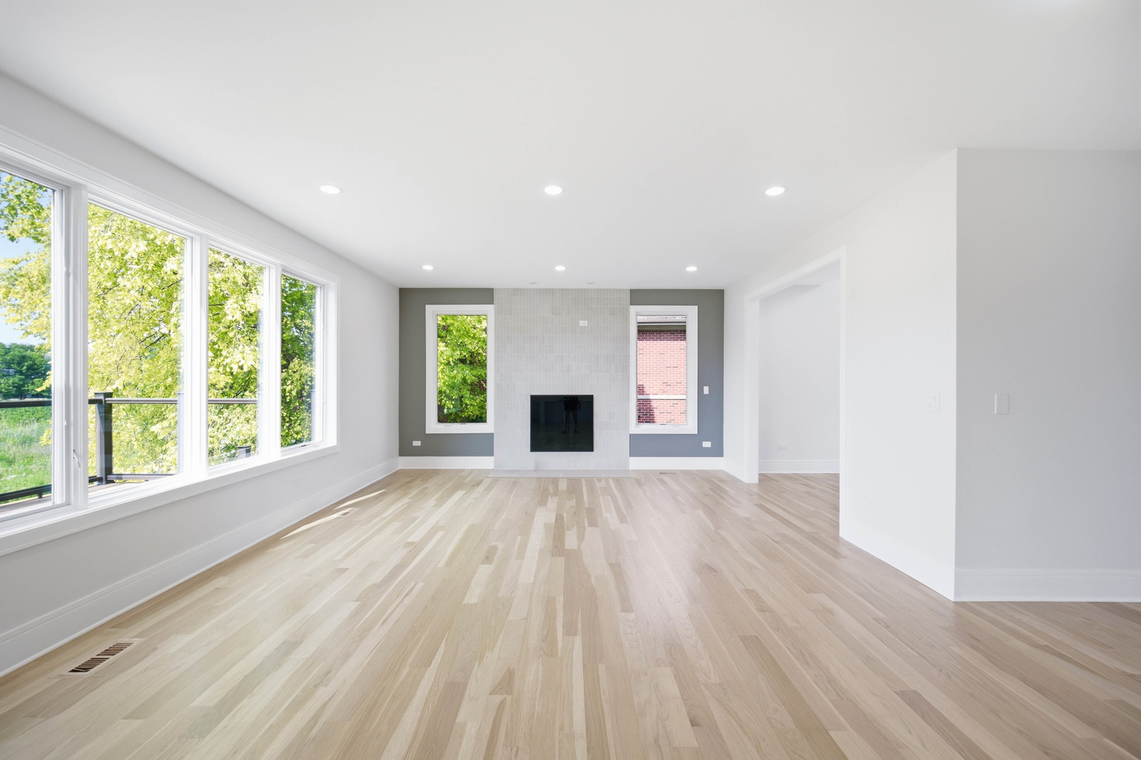7234 Roxbury Court Property Photo 6