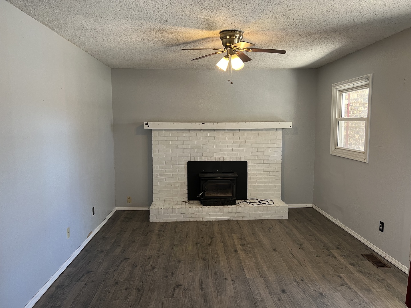 103 Smith Drive Property Photo 6