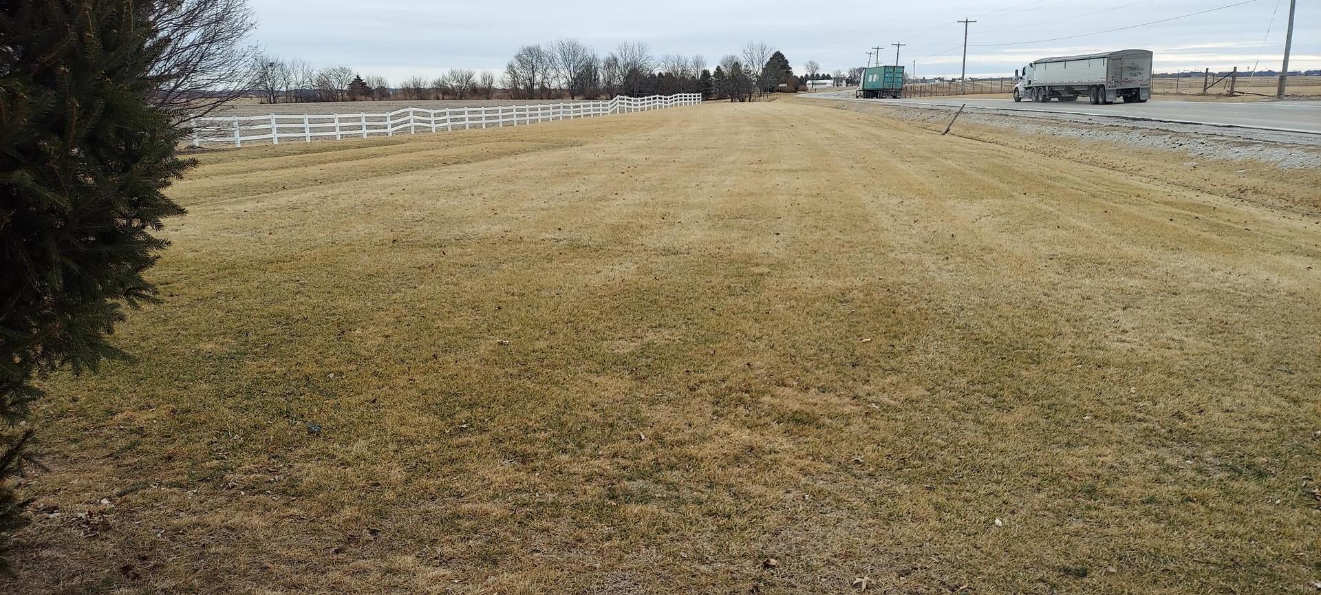 36 Illinois 17 Highway Property Photo 6