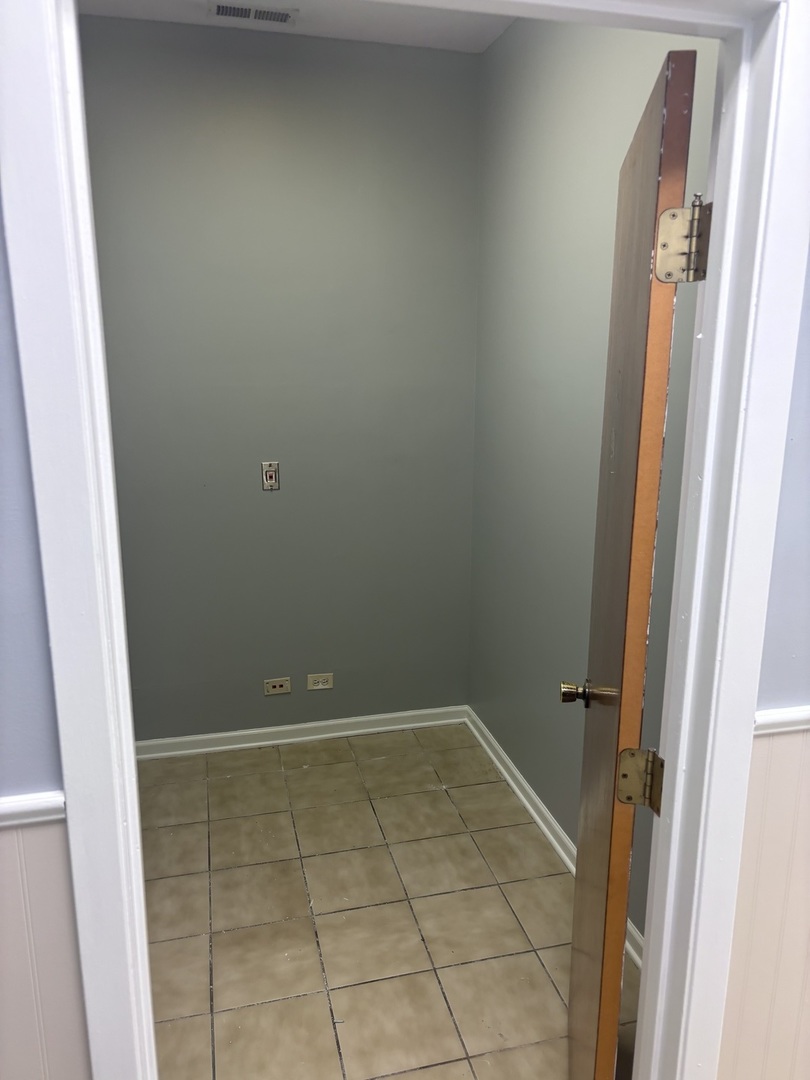 3224 W Armitage Avenue Property Photo 7