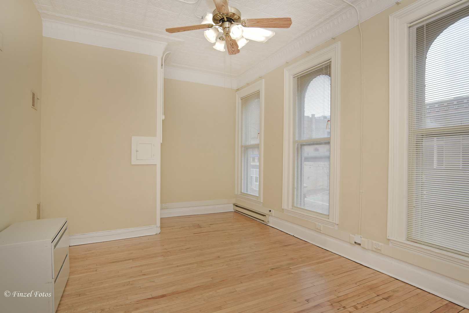 20-24 Douglas Avenue Property Photo 19