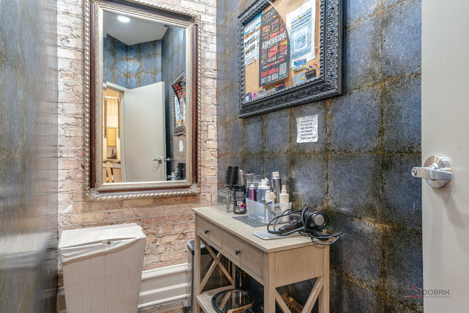 537 N Milwaukee Avenue Property Photo 13