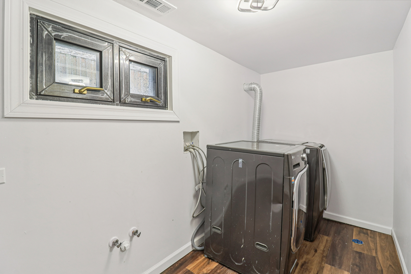 1509 Center Street Property Photo 14