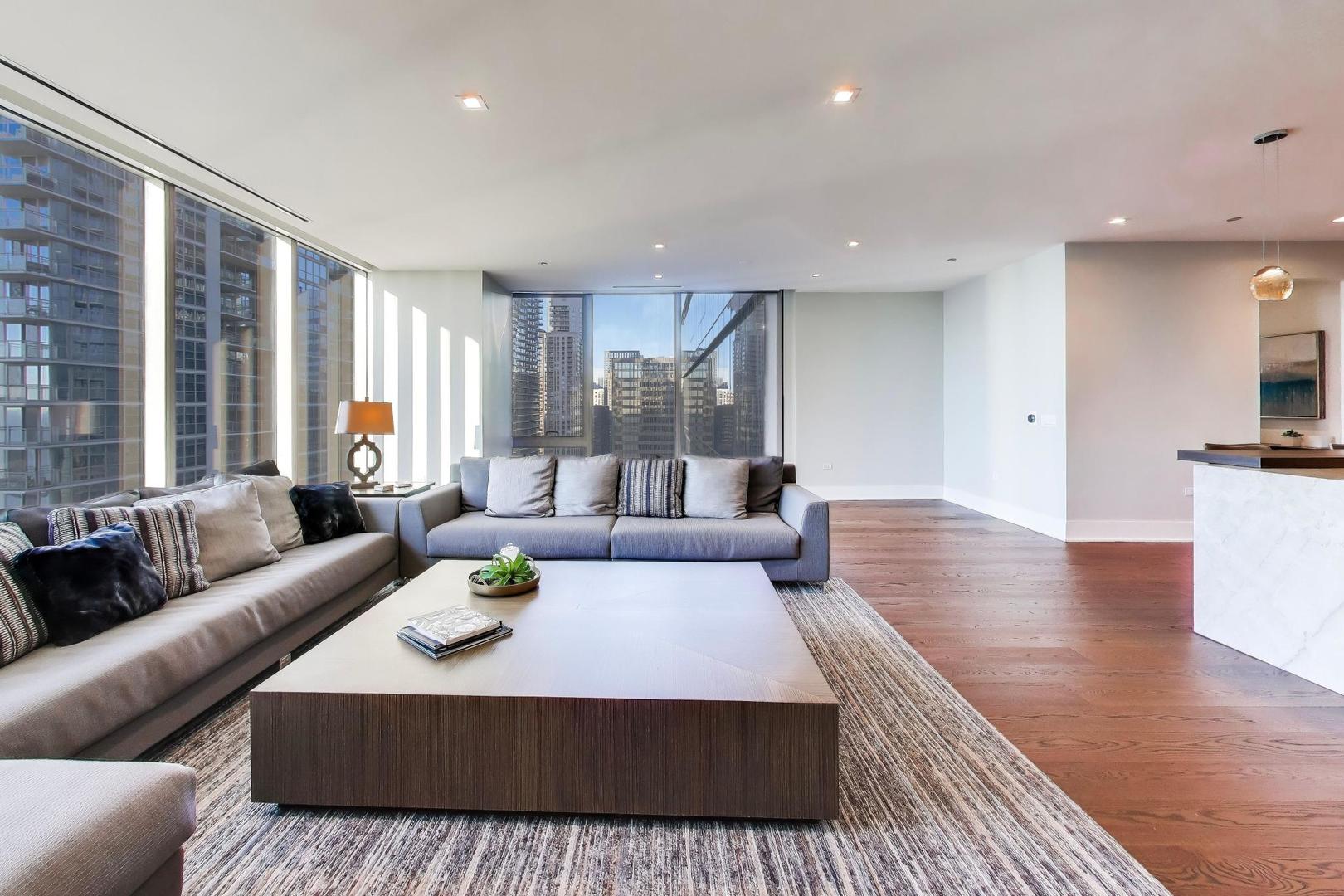 363 E Wacker Drive 2503 Property Photo 5