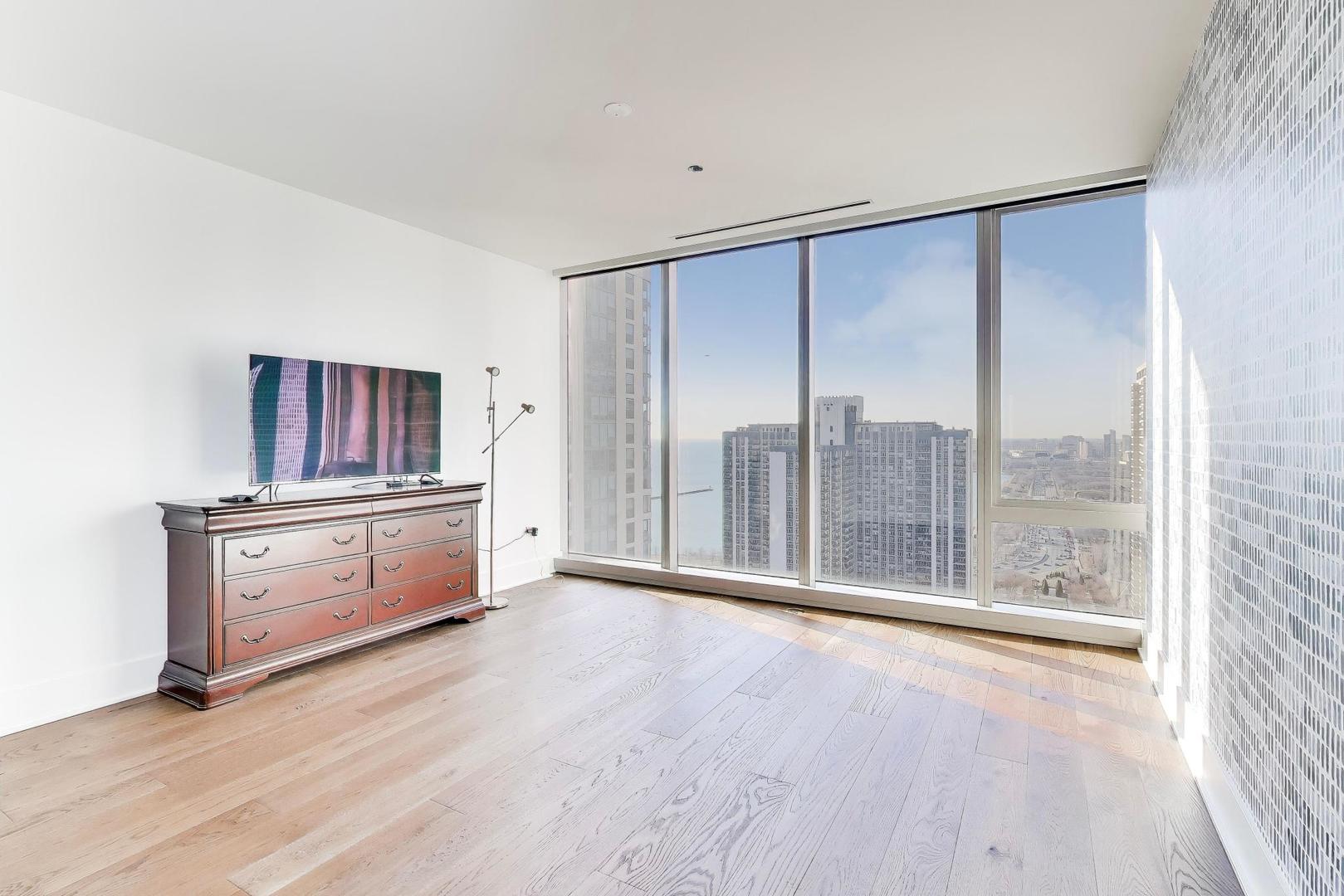 363 E Wacker Drive 2503 Property Photo 11