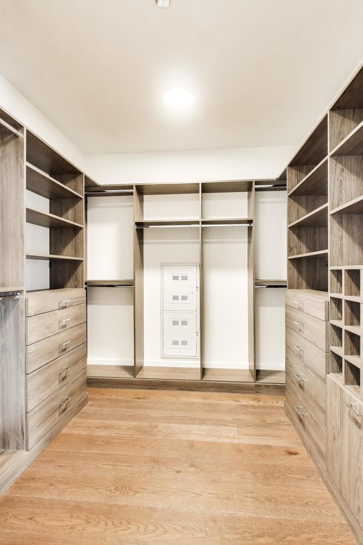 363 E Wacker Drive 2503 Property Photo 12
