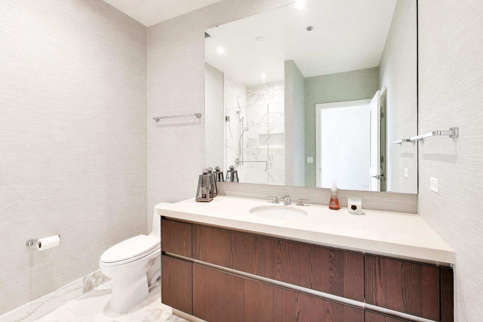 363 E Wacker Drive 2503 Property Photo 25
