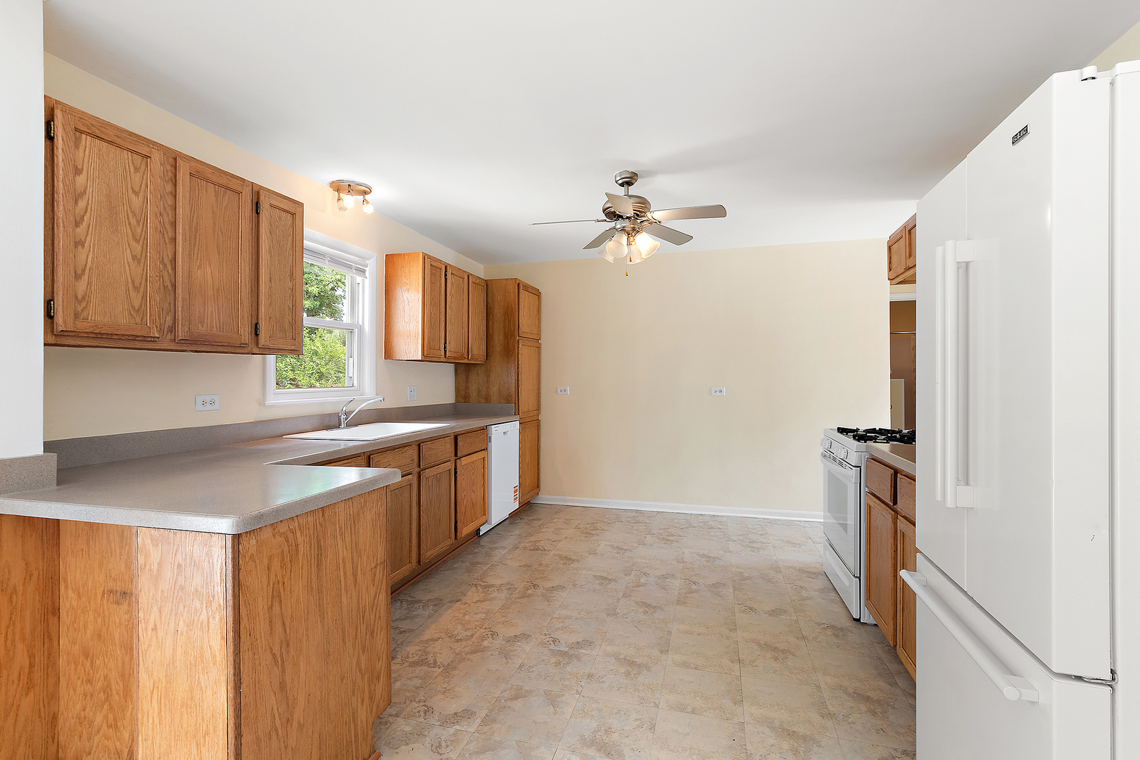 18145 Harlem Avenue Property Photo 6