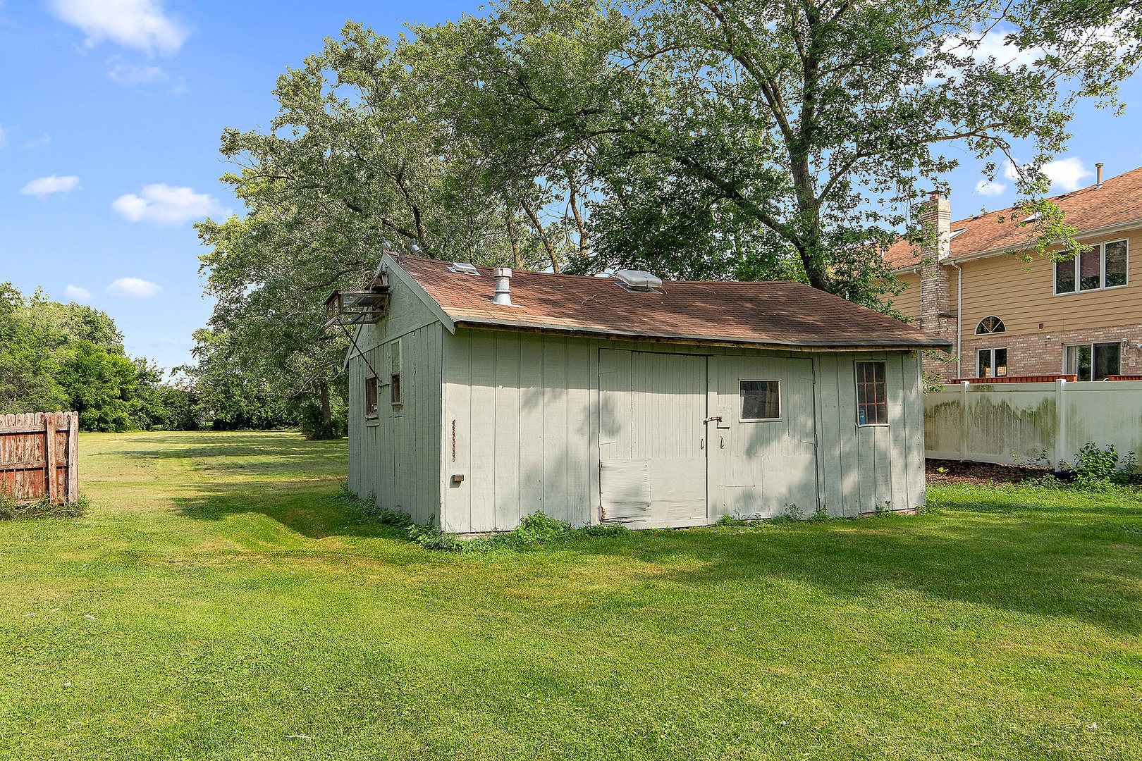 18145 Harlem Avenue Property Photo 23