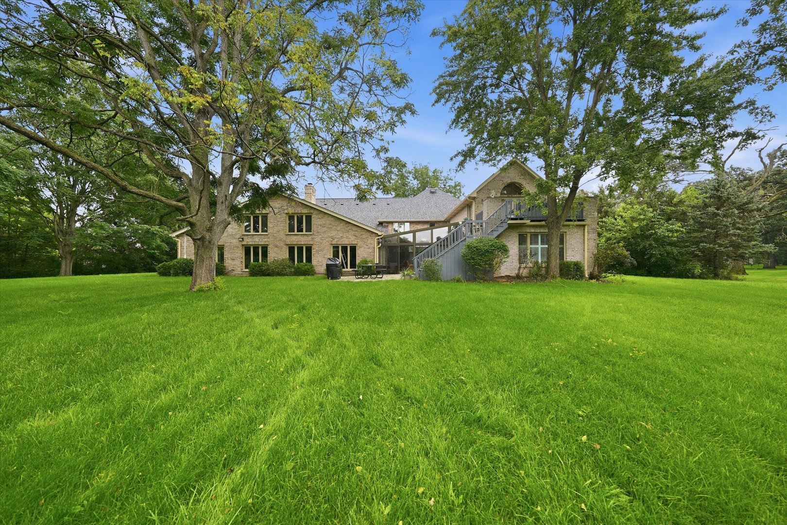 23w350 Pelham Court Property Photo 42
