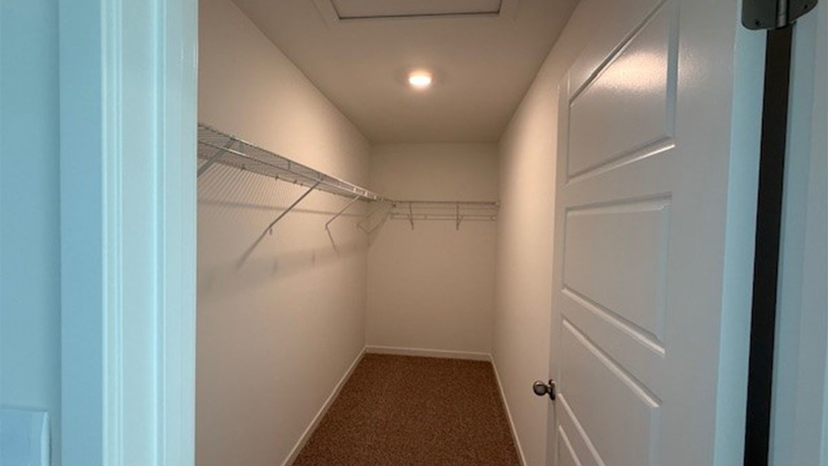 10036 Edgebrook Lane Property Photo 15