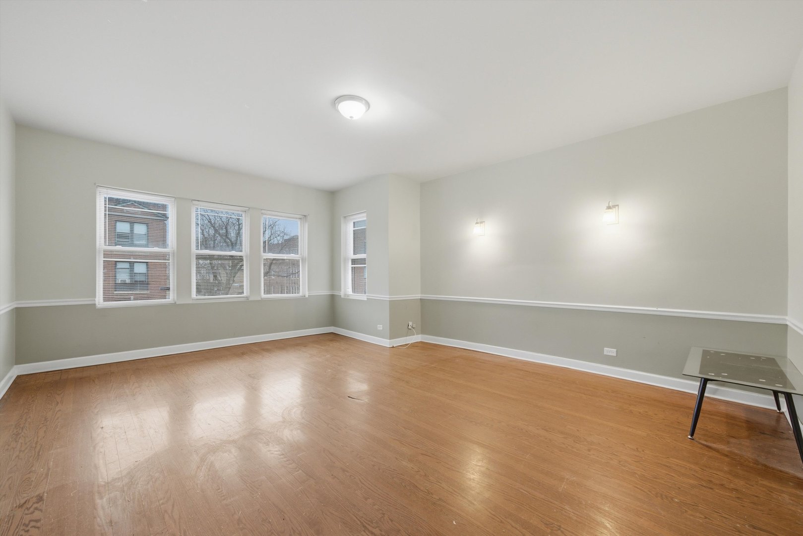 7601 S Essex Avenue 2 Property Photo 13