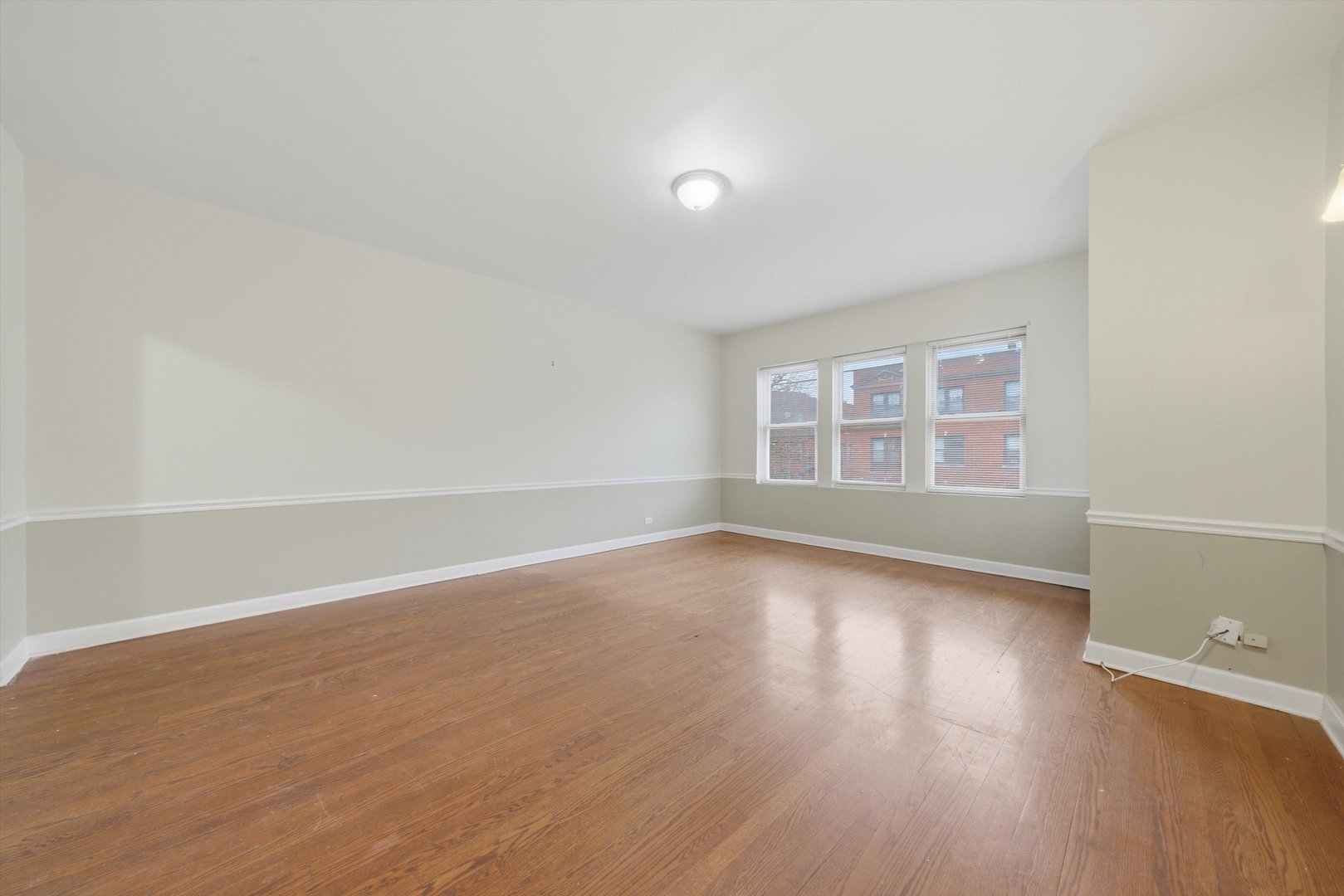 7601 S Essex Avenue 2 Property Photo 16