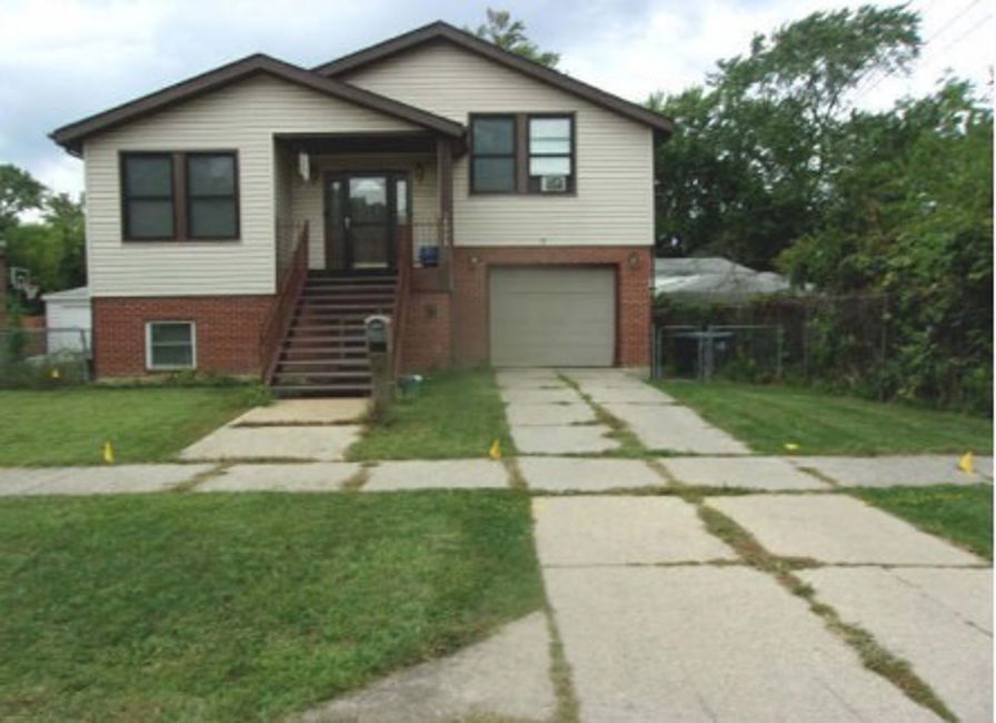 14908 Riverside Drive Property Photo 2