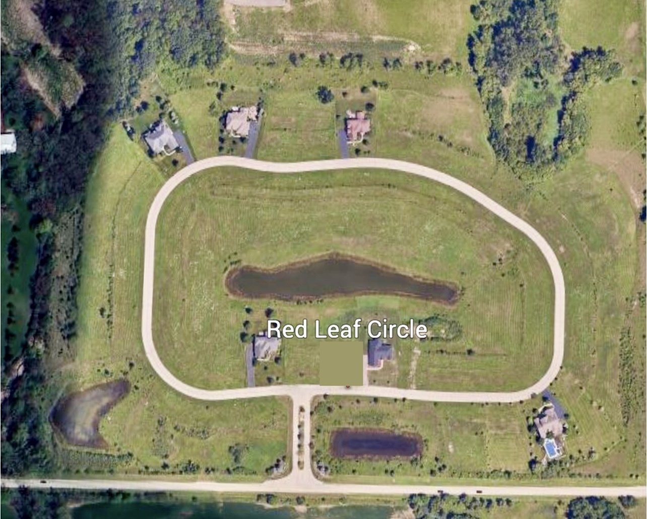 10400 Red Leaf Circle Property Photo 3