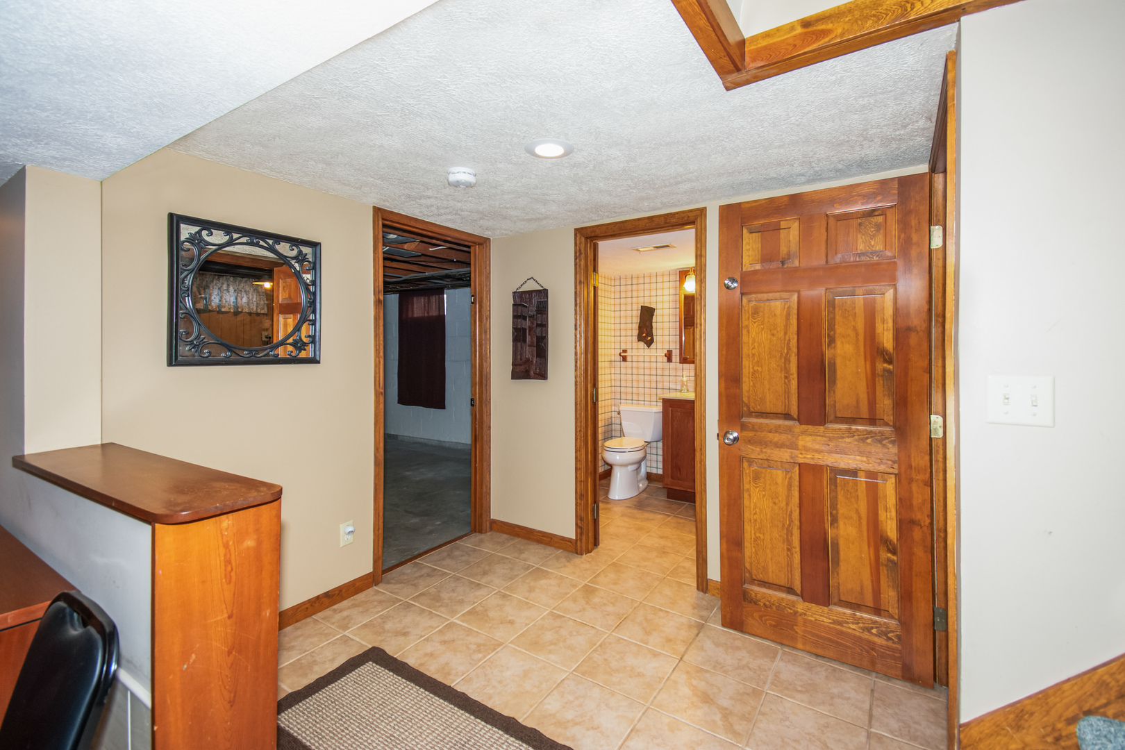 2110 E Oakland Avenue Property Photo 32