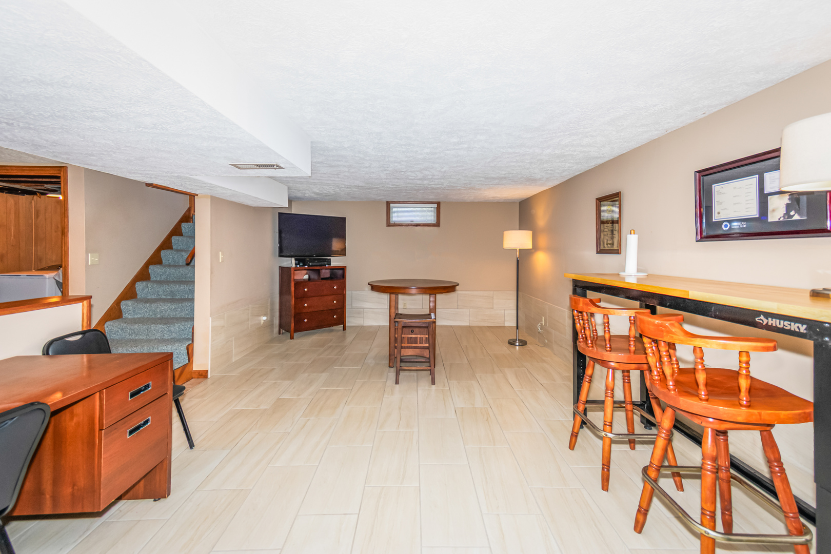 2110 E Oakland Avenue Property Photo 35