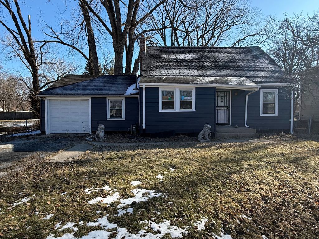 16215 Clifton Park Avenue Property Photo 1