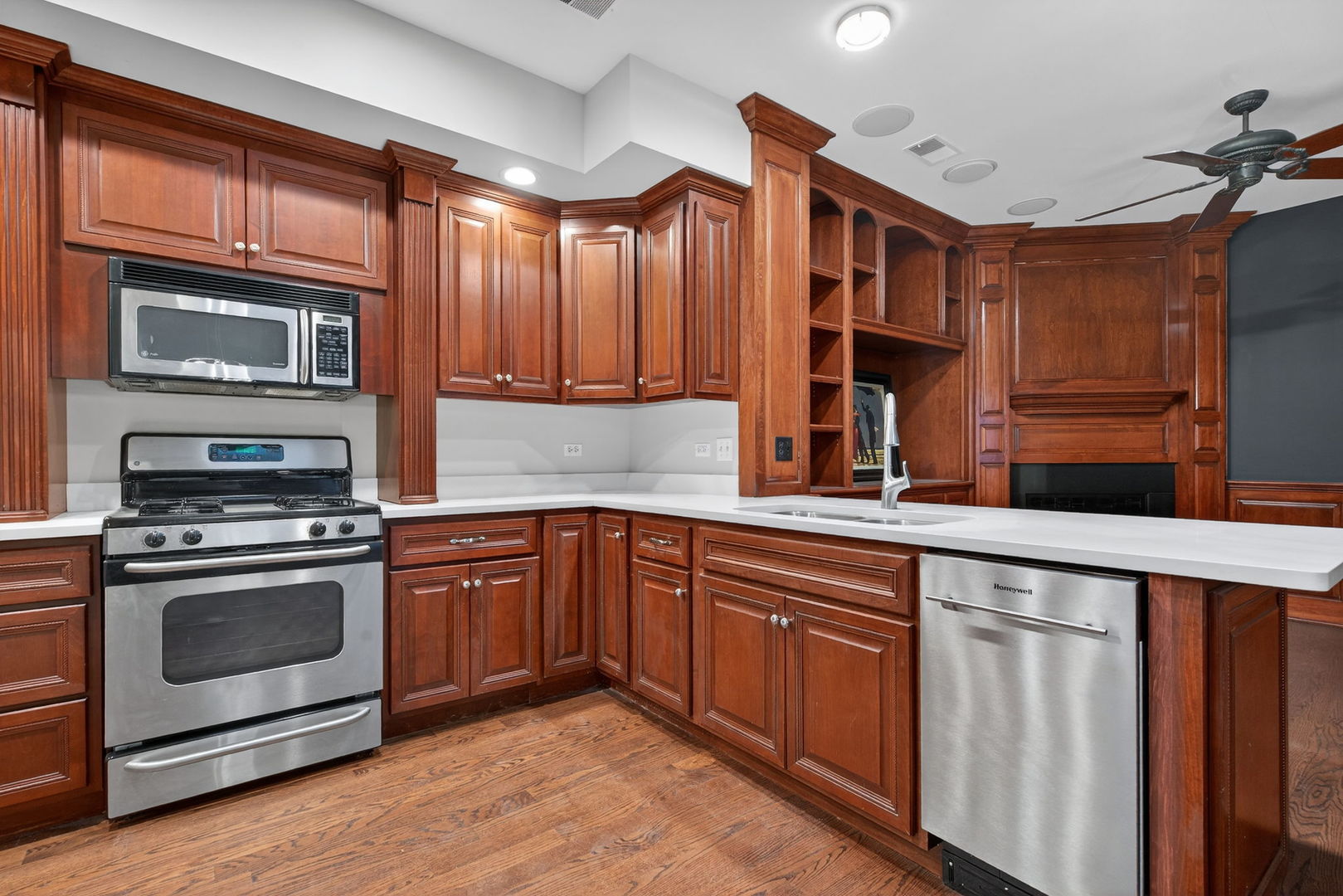 32 Uno Circle A-b Property Photo 26