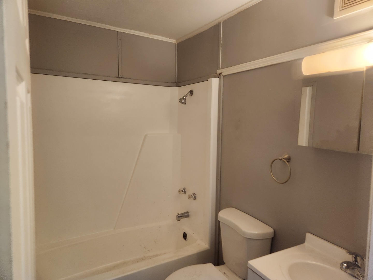 201-203 S Maple Street Property Photo 11