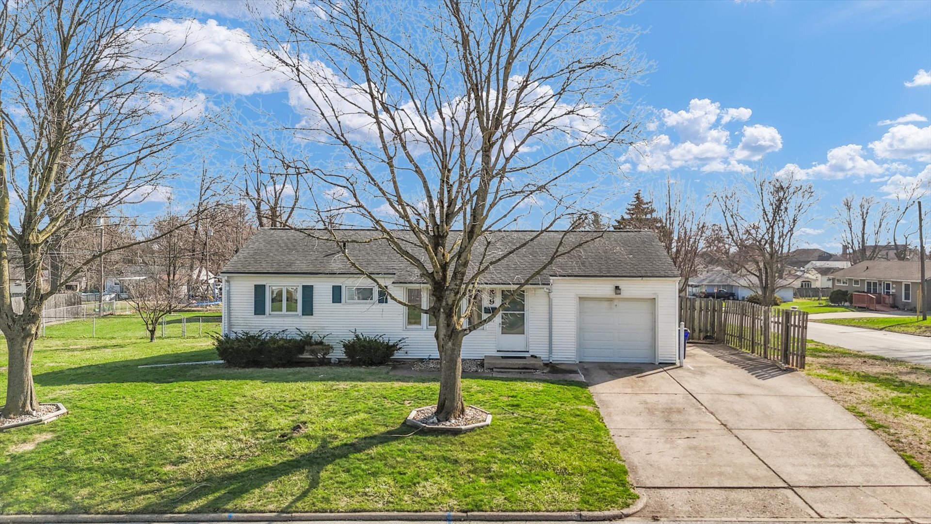 9 Glenview Drive Property Photo 1