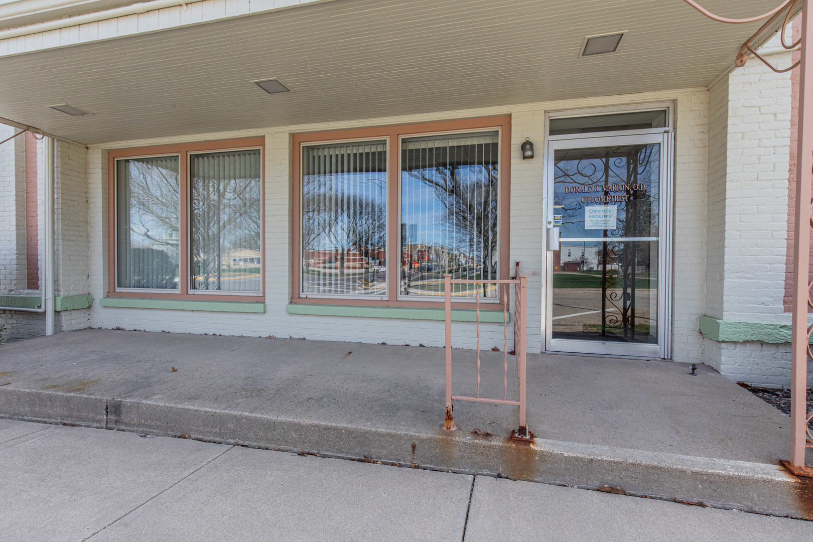 2 Park Avenue Property Photo 6