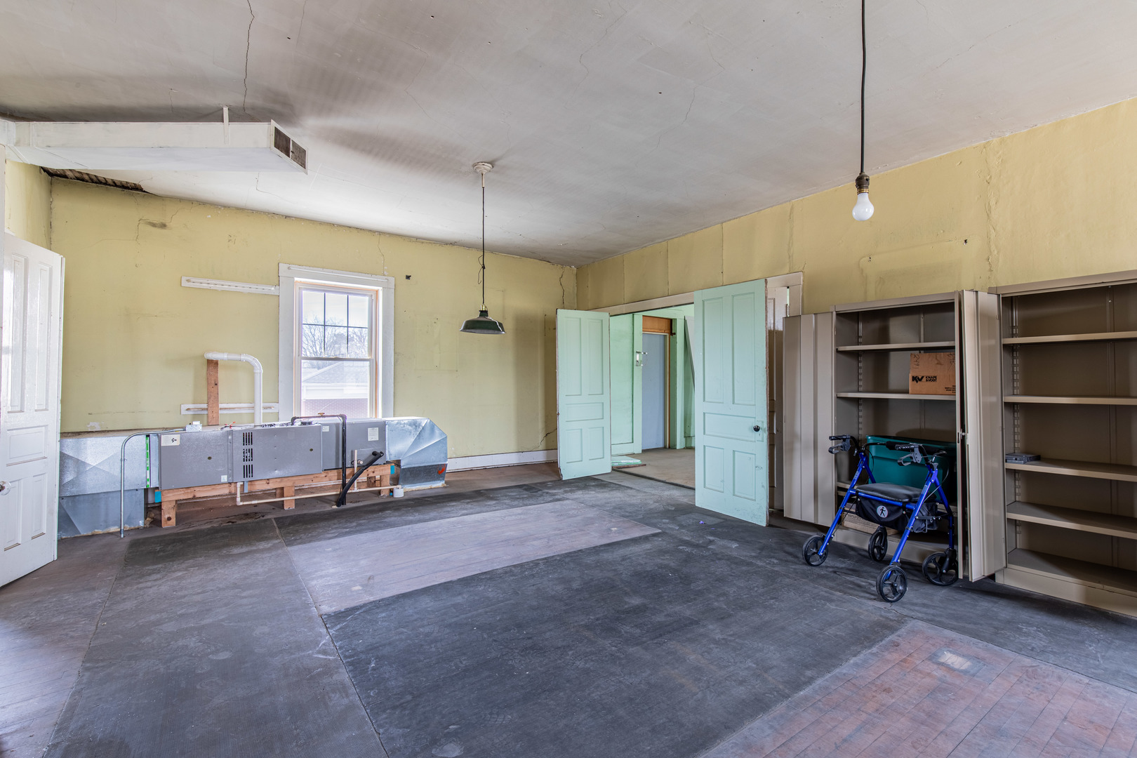 2 Park Avenue Property Photo 33
