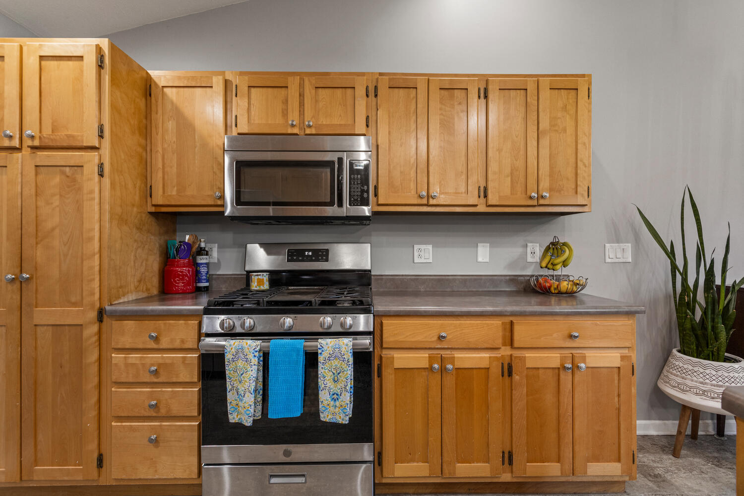 1202 Edgeview Drive Property Photo 15