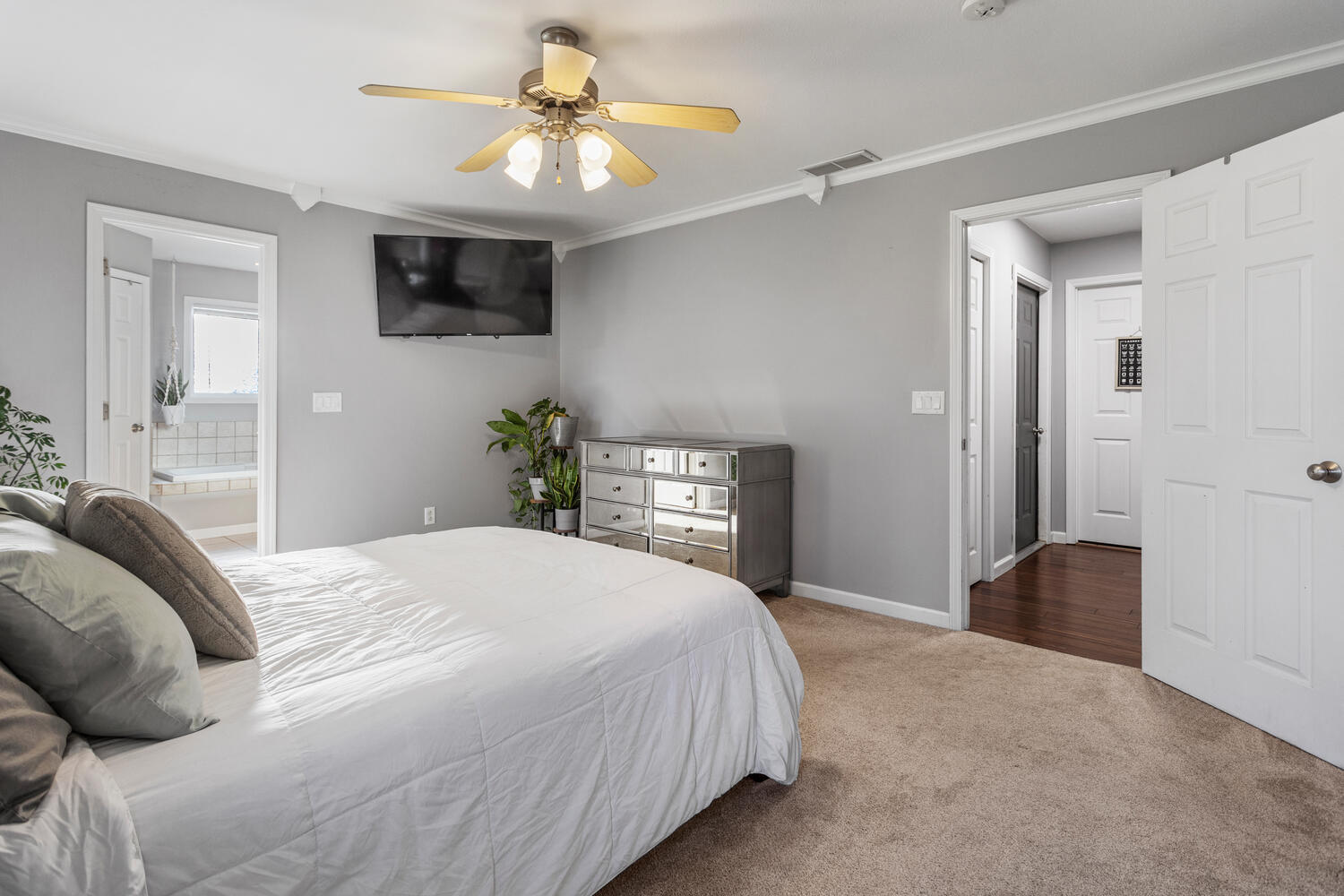 1202 Edgeview Drive Property Photo 18