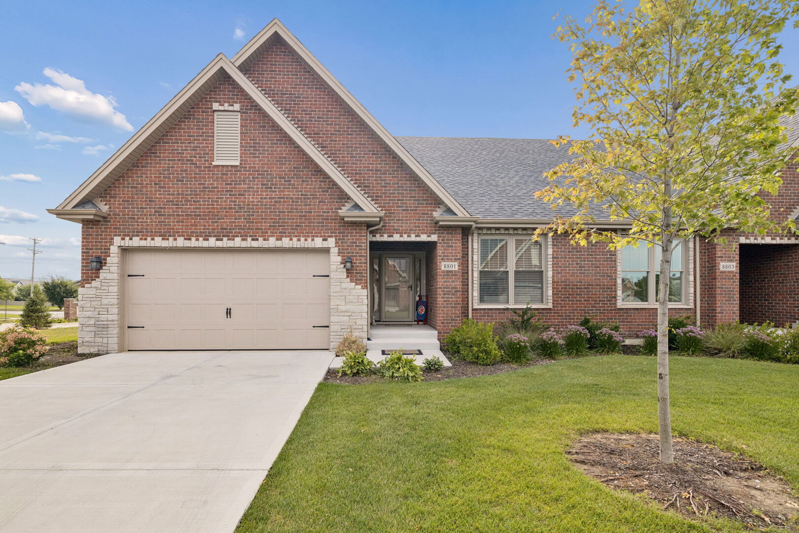 8801 Willow Lane Property Photo 1