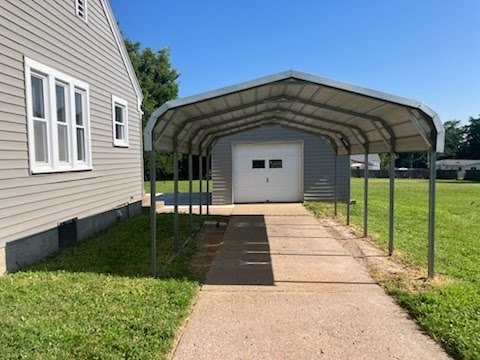 2415 Larch Rd Property Photo 17